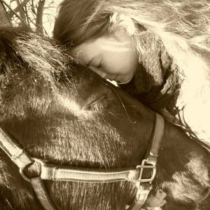 Meet your Posher, Kendra